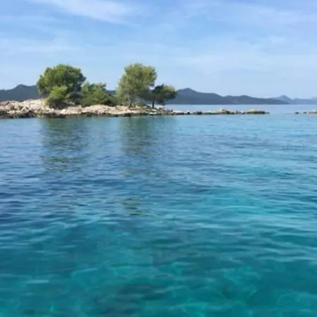 Selina - Nera Vila Makarska
